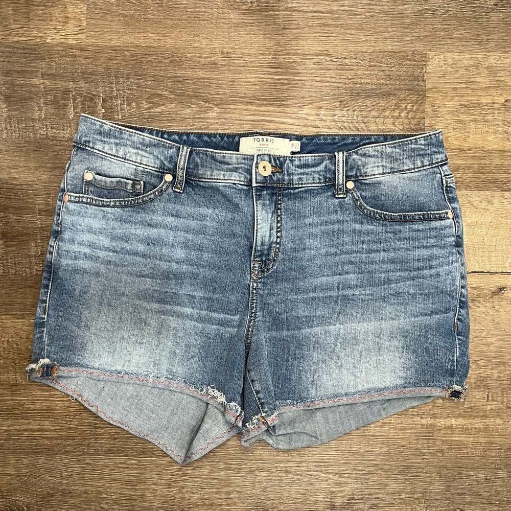 Torrid Valentines Day Love shorts Size 18​​​
